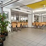אכסניה Haus International