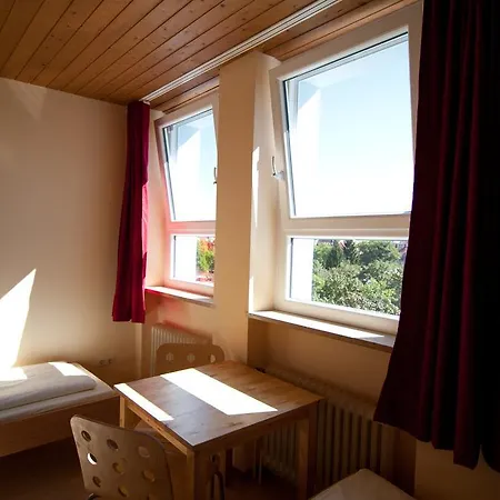 Albergue Haus International
