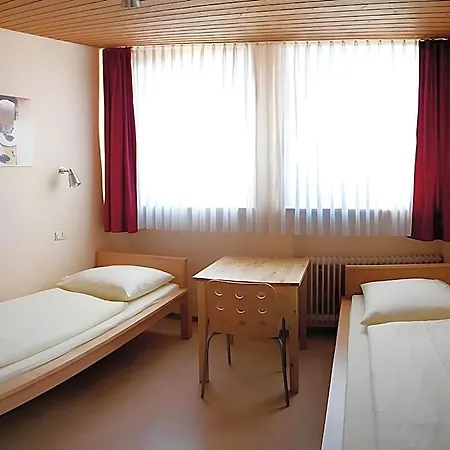 Haus International Hostel *