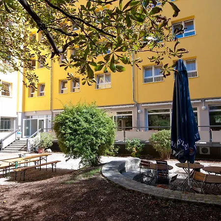 Albergue Haus International *