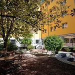 Hostel Haus International