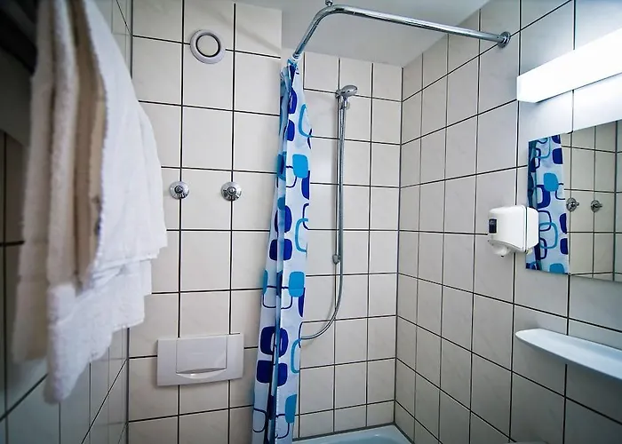 Haus International Hostel *